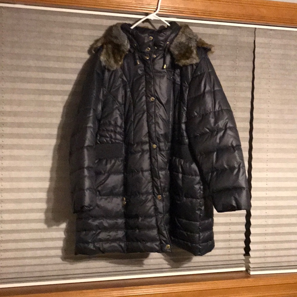 Puffy coat dark grey w soft brown fur(fake)